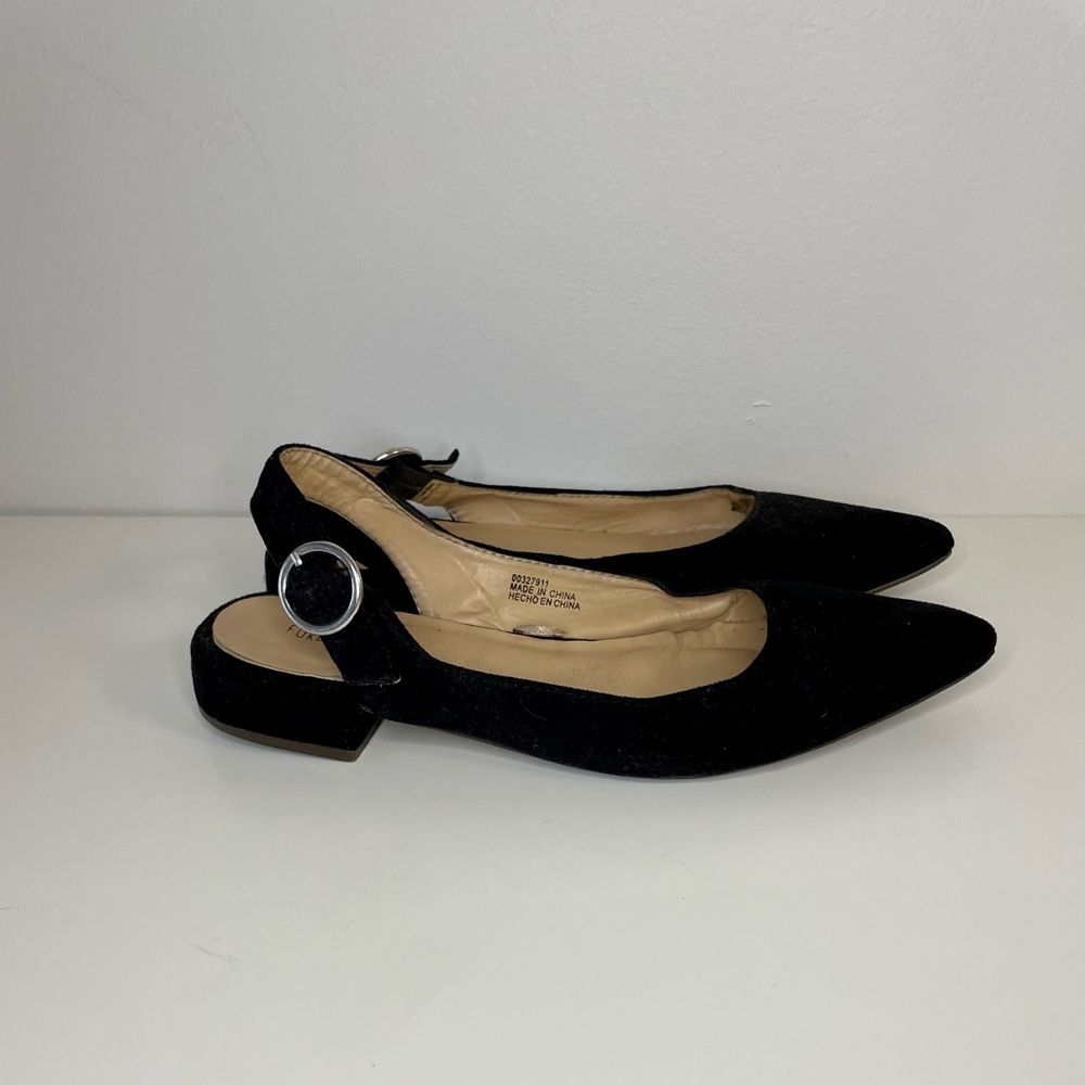 Size 7 forever 21 pointed flats